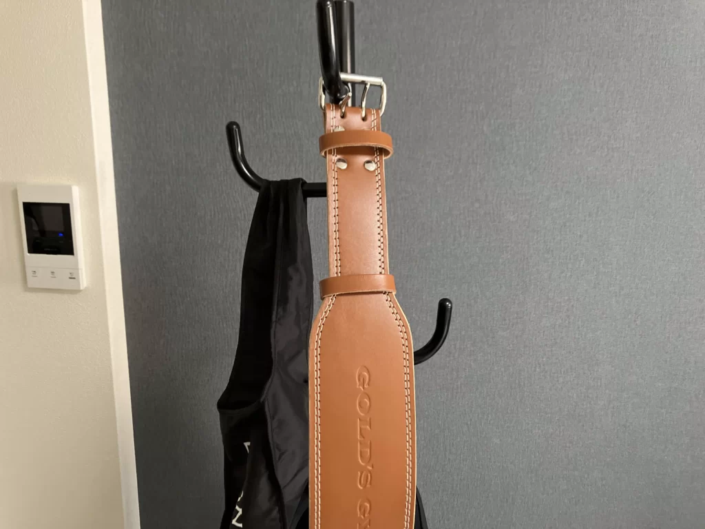 ゴールドジムプロレザーベルトをレビュー！サイズ感や手入れを解説