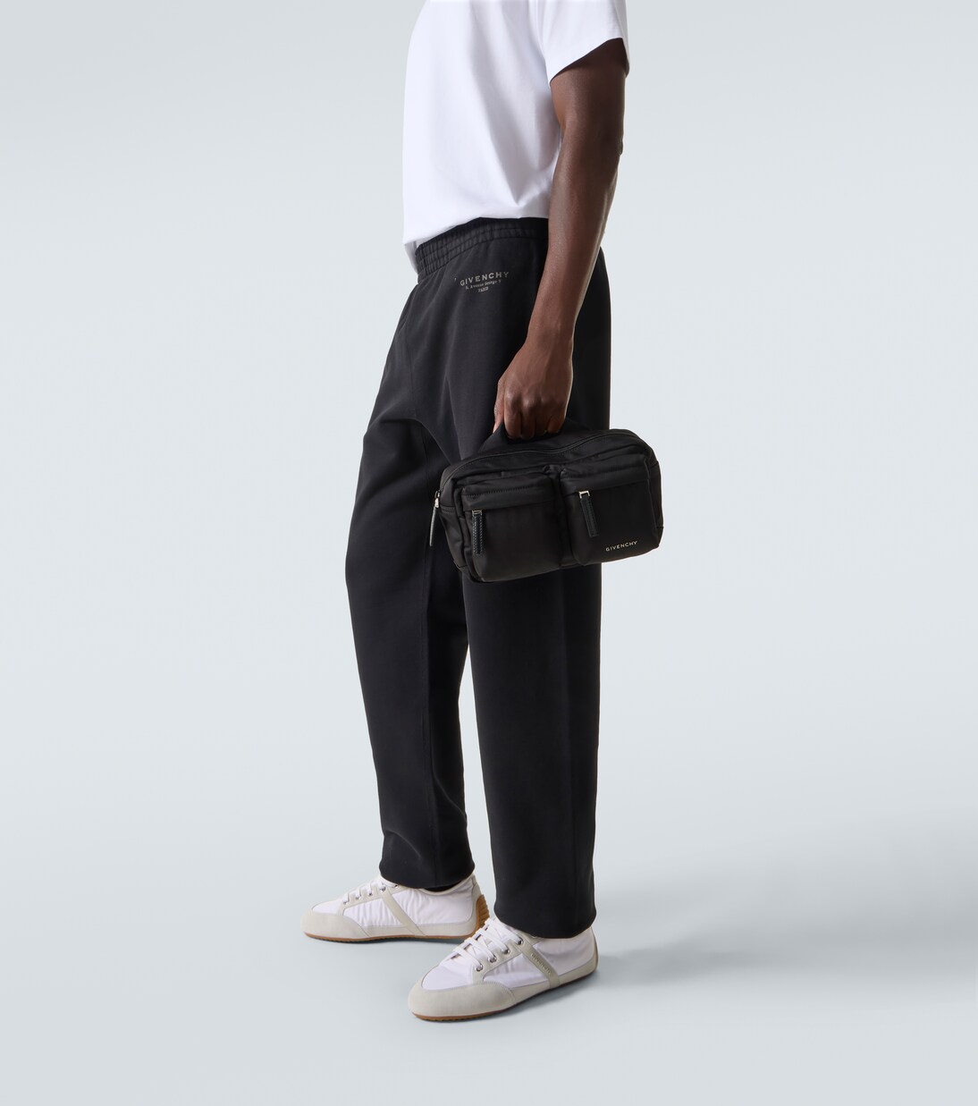 Essential U belt bag in black - Givenchy | Mytheresa