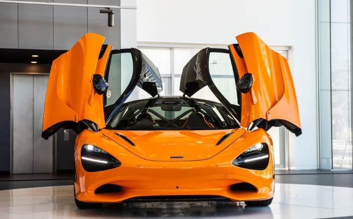 マクラーレンが日本初公開したスーパーカー750Sの凄さ | NEXT MOBILITY