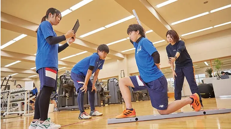 アスレティックトレーナーの専門学校 - 日本工学院 - 東京・八王子校