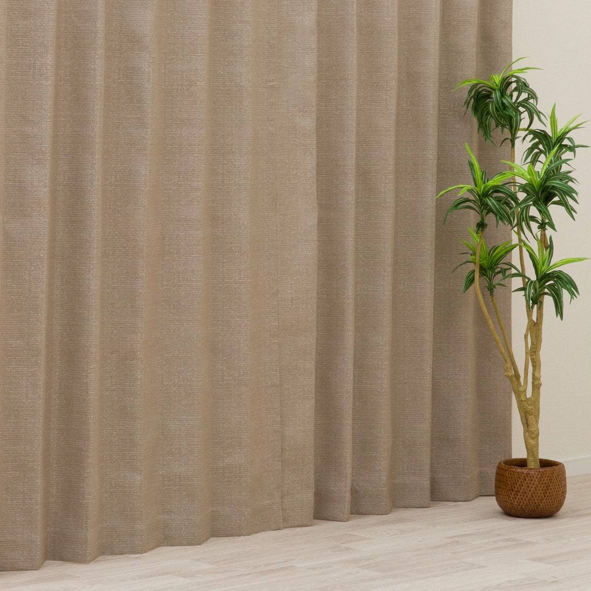 遮光1級・遮熱・遮音カーテン(RD120 BR 100X110X2) | ニトリネット