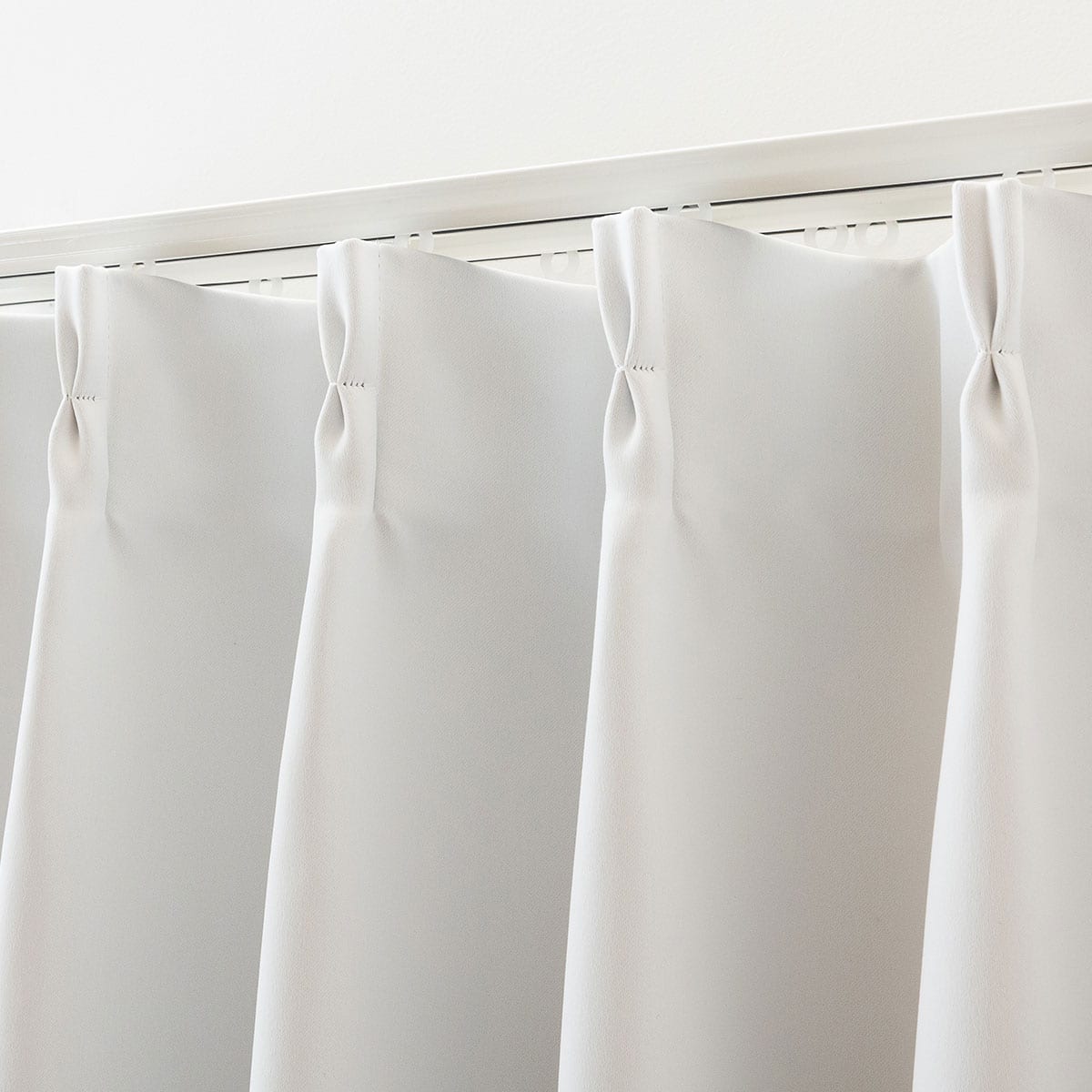 遮光1級・遮熱カーテン（無地・ホワイト）130×178×2 | ニトリネット