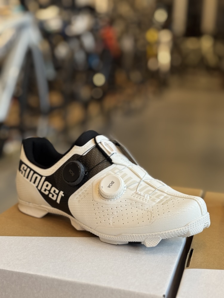 Suplest】スイス発の新シューズ！！ | ニコー製作所