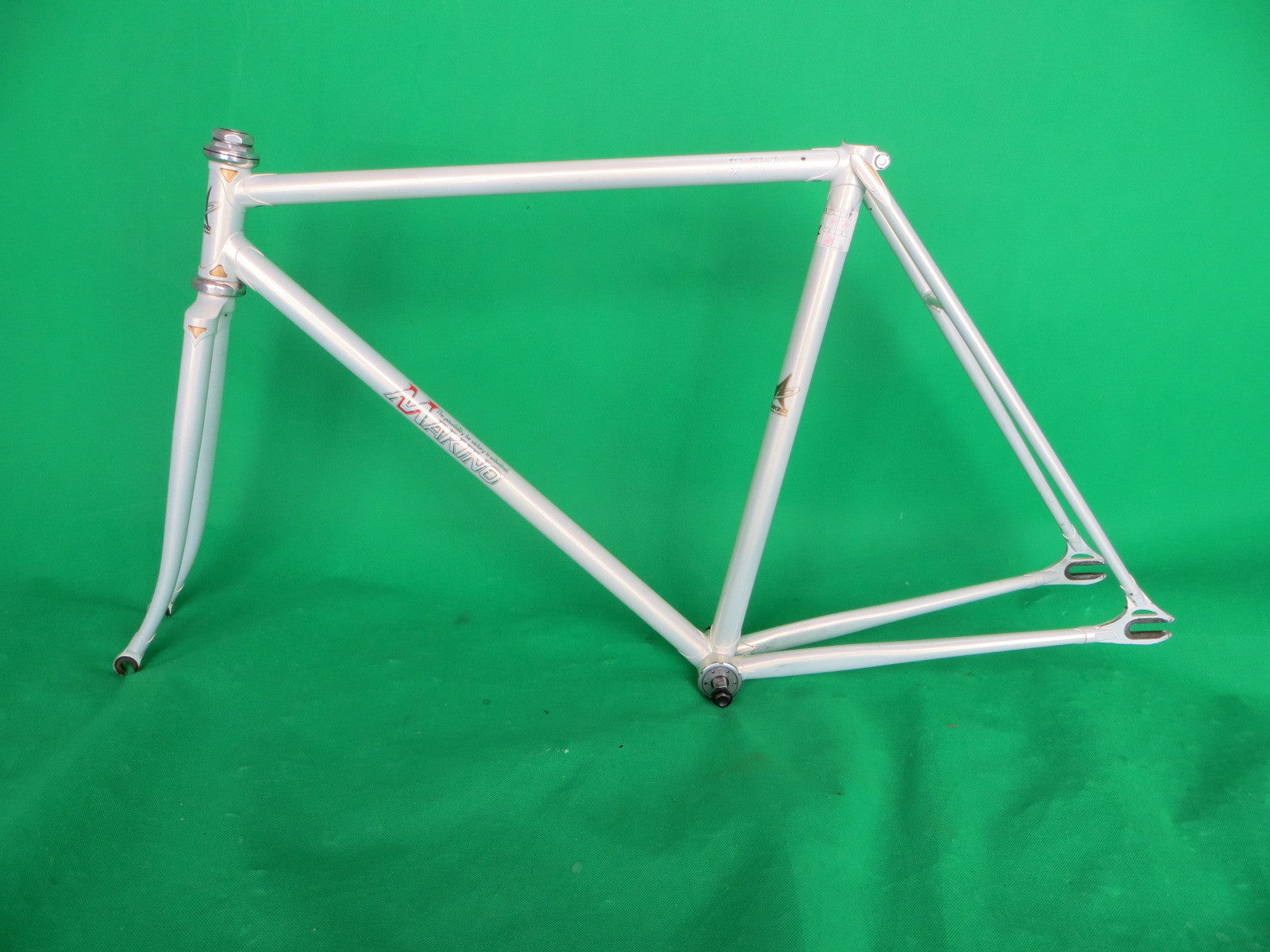 Makino // White // 51cm – NJS EXPORT