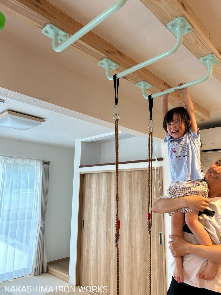 うんてい 雲梯 懸垂バー 室内遊具 子供大人アイアンバー 物干し