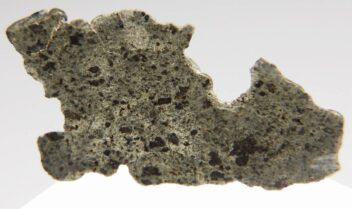 NWA 14243 火星隕石(Shergottite) 833 3.51g - 鉱物標本・隕石標本販売