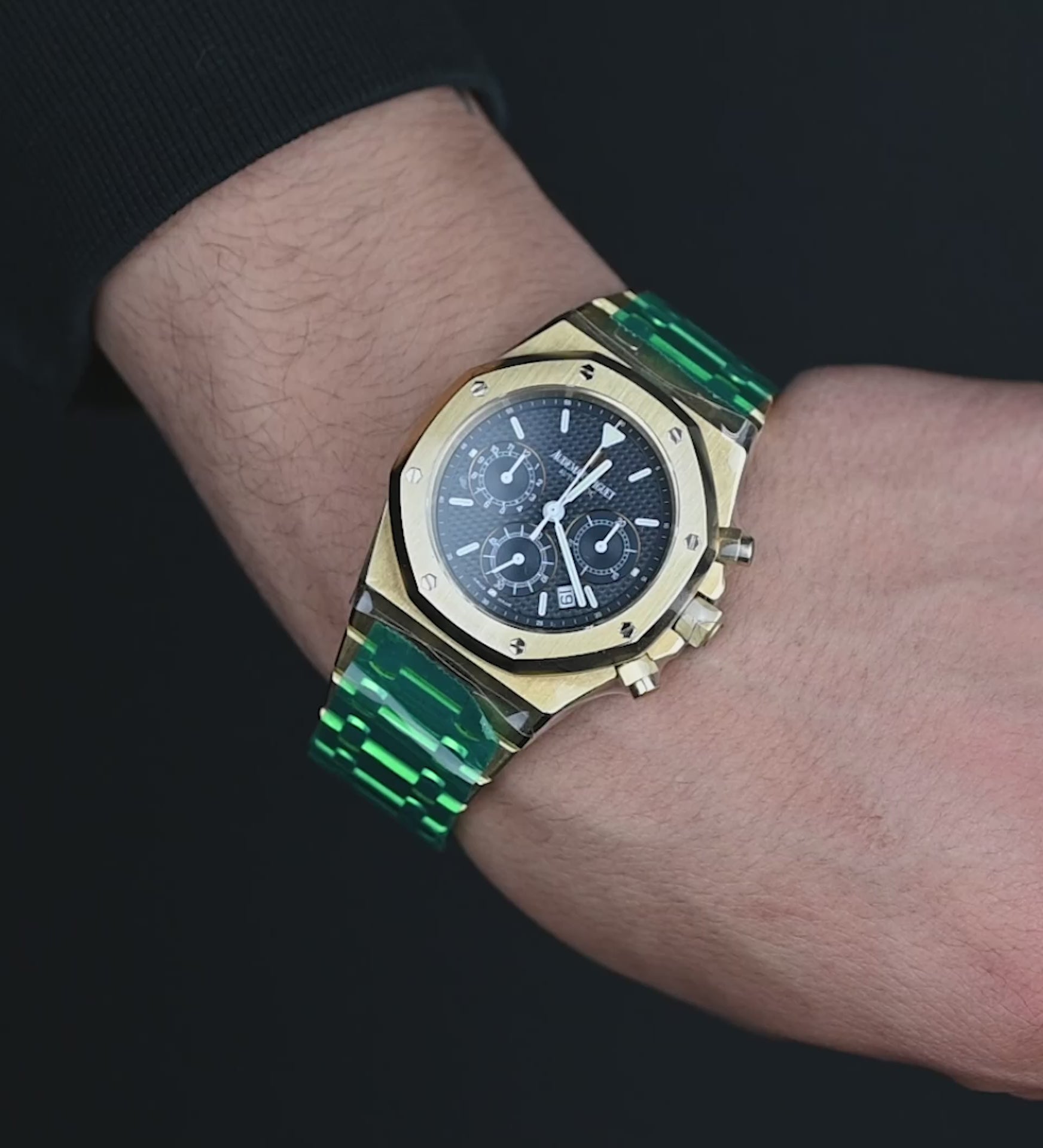 Audemars Piguet Royal Oak 39mm Ref. 26022BA – NYC Luxury