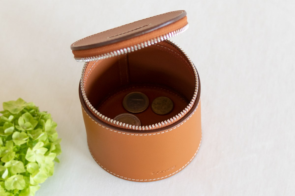 暮らしに革のあたたかみを｜革のインテリアDOMUS | ソメスサドル【日本