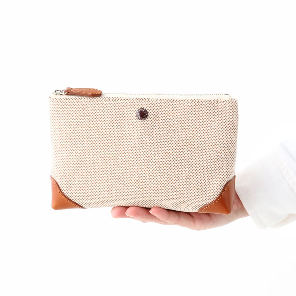 涼しげなキャンバス生地が限定登場｜レインズ | ソメスサドル【日本の