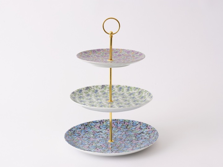 英国リバティ社のリバティプリントを使用したテーブルウエア