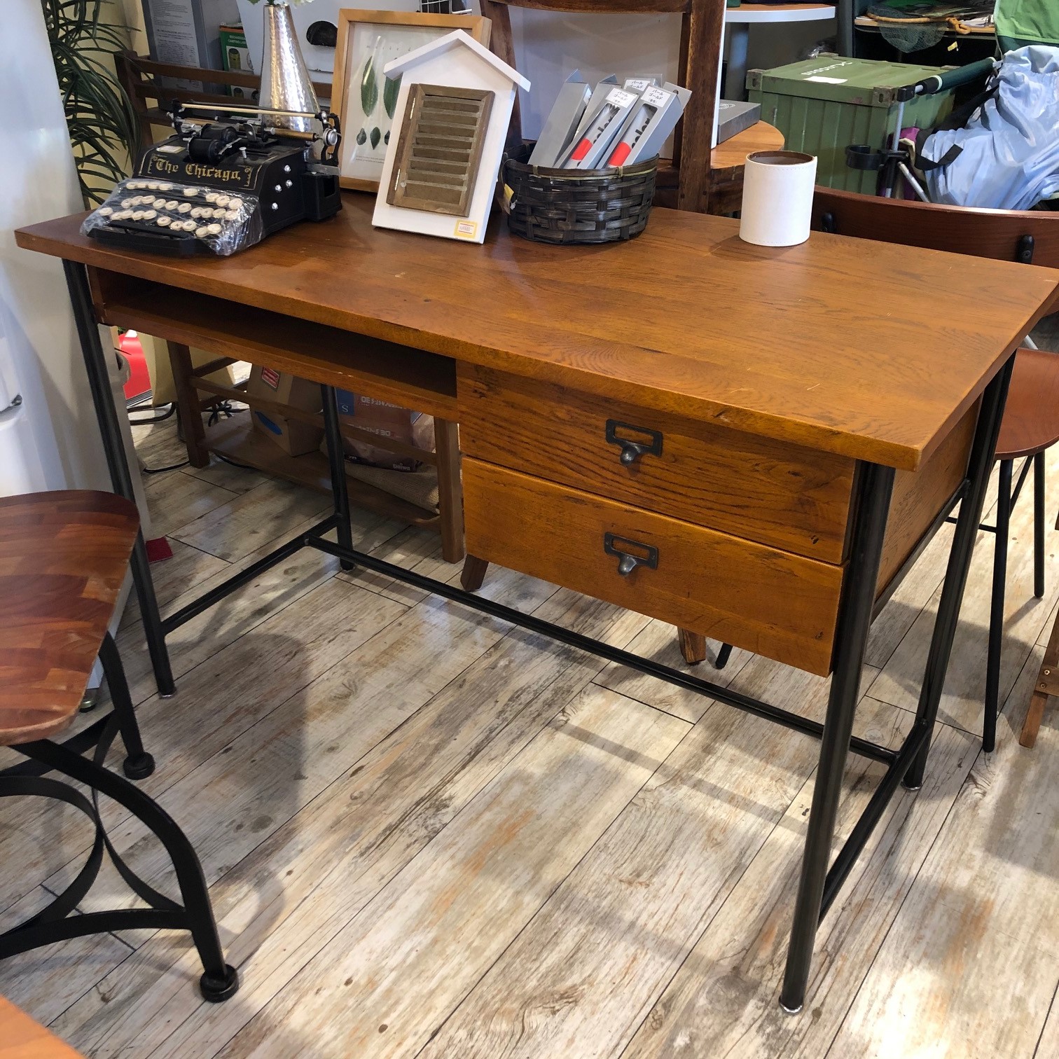 CRASH GATE / クラッシュゲート オーク材デスク 買取しました。 | 愛知