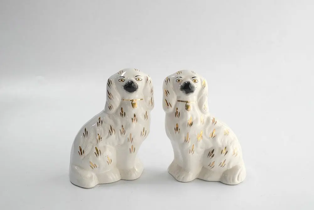 ヴィンテージ スタッフォードシャードッグ・ペア 陶器の置物 | 雑貨と