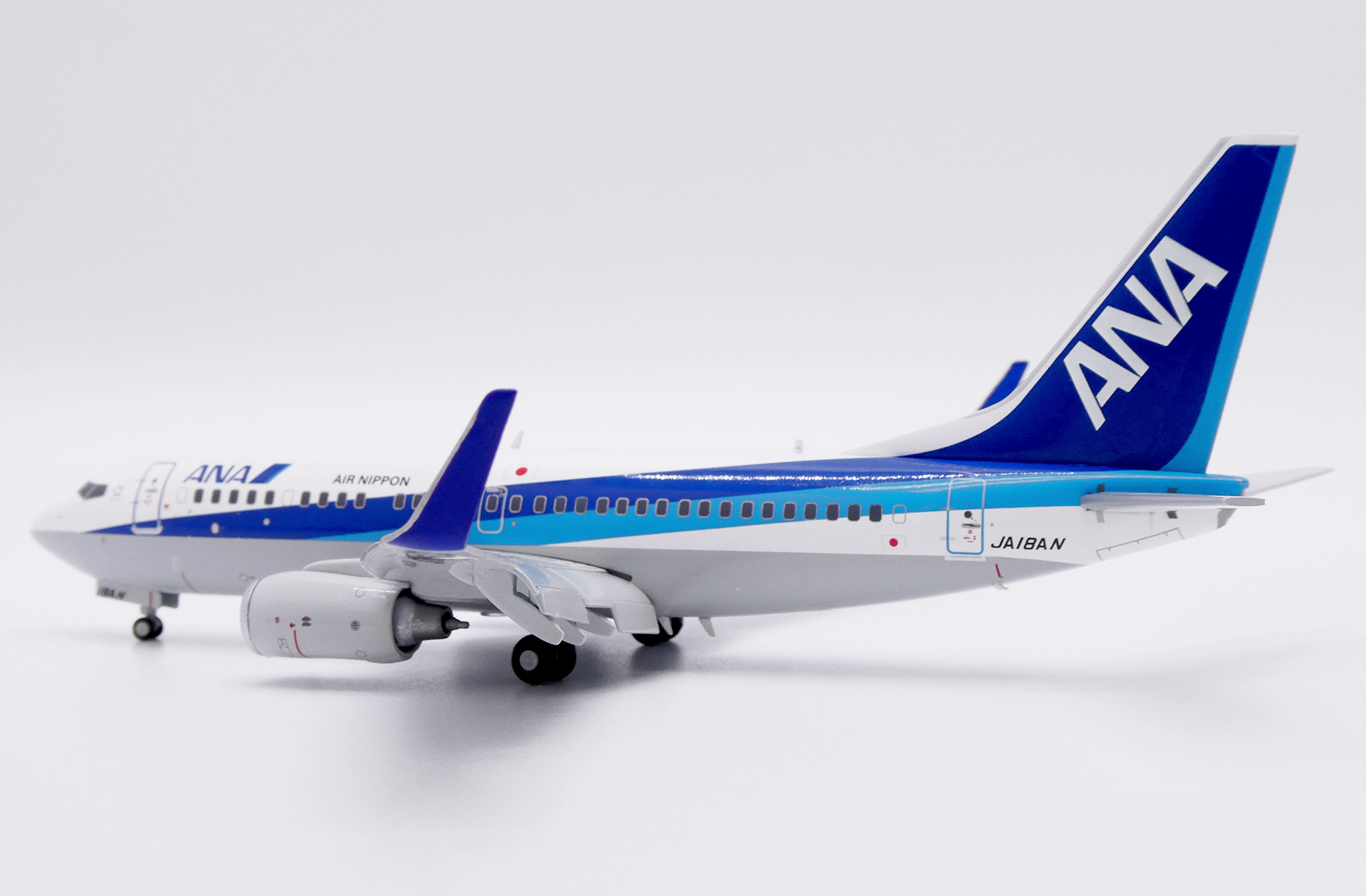 ScaleModelStore.com :: JC Wings 1:200 - EW2737006A - ANA - All