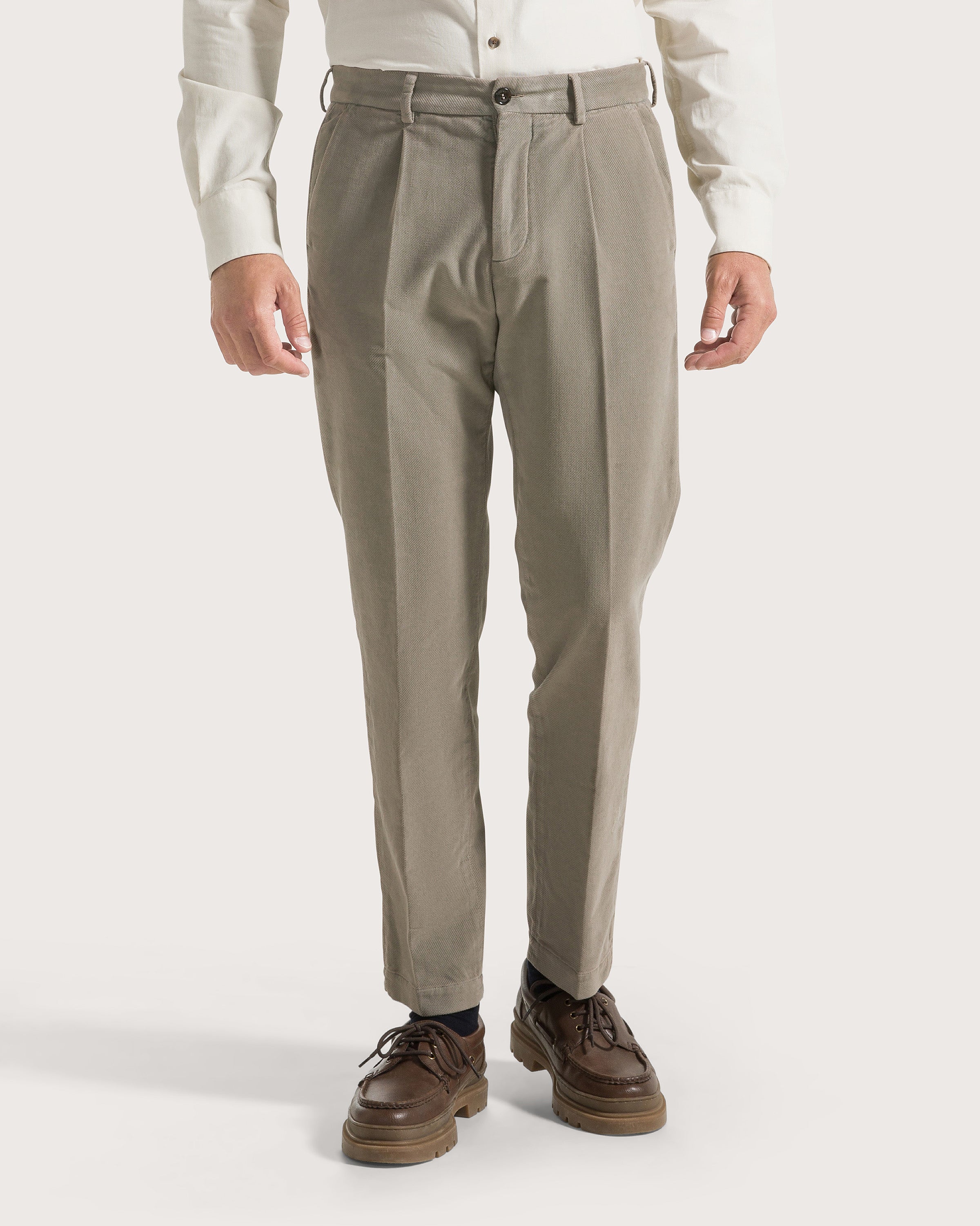 One-dart pants in diagonal velvet | Seventy Venezia