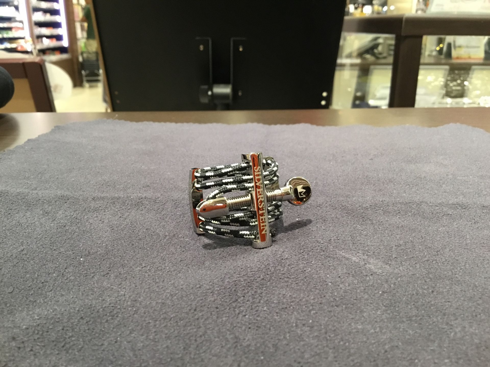 管楽器】話題のリガチャー！SILVER STEIN（シルバースタイン）｜島村