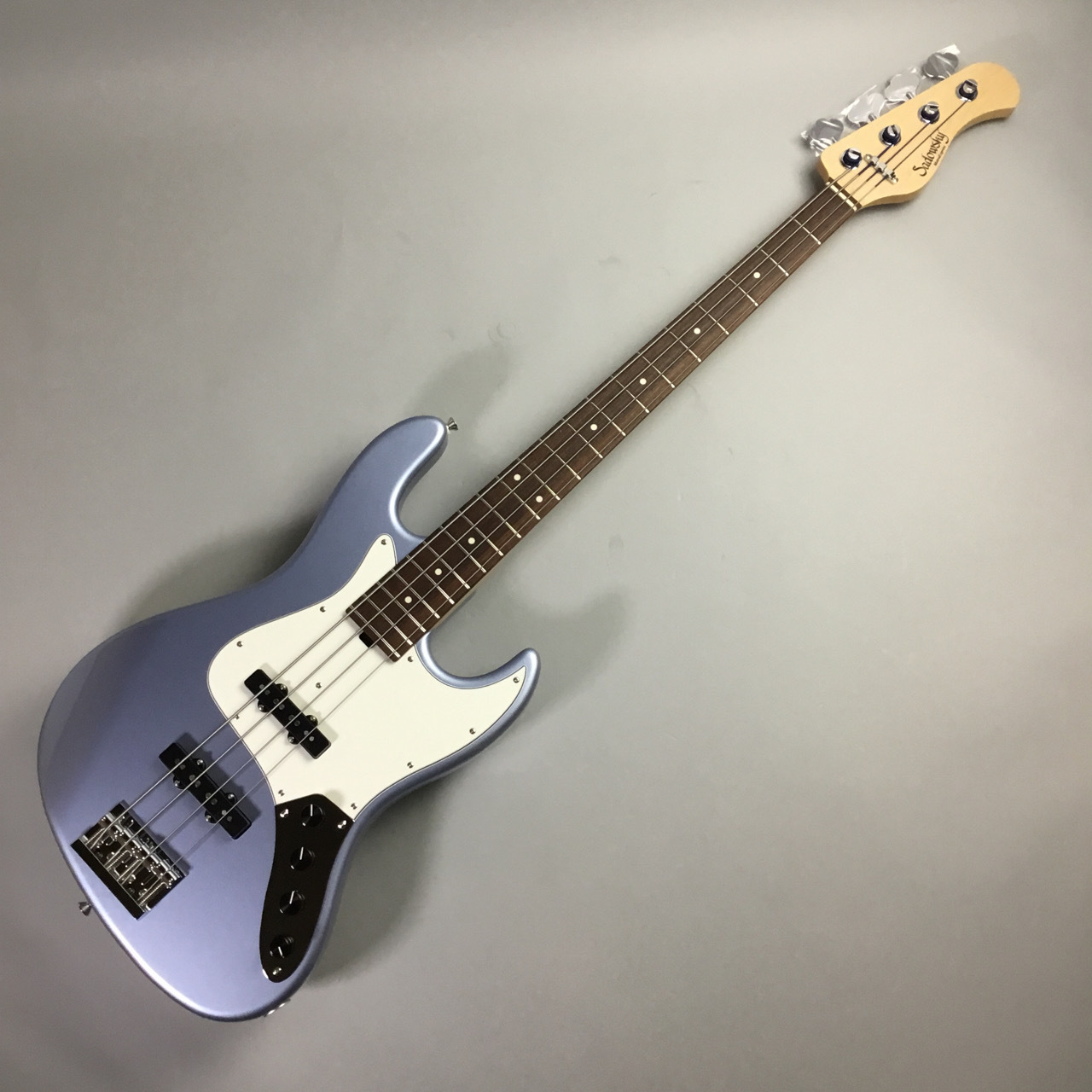 入荷情報】日本製 Sadowsky Metroline Expressシリーズ入荷しました