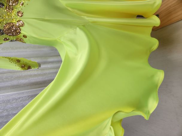 試着・レンタル・購入】ライムカラーのアメリカンスムース用社交ダンス