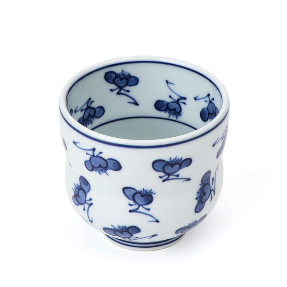 染付梅花 湯呑 ｜ 有田焼の源右衛門窯公式オンラインショップ