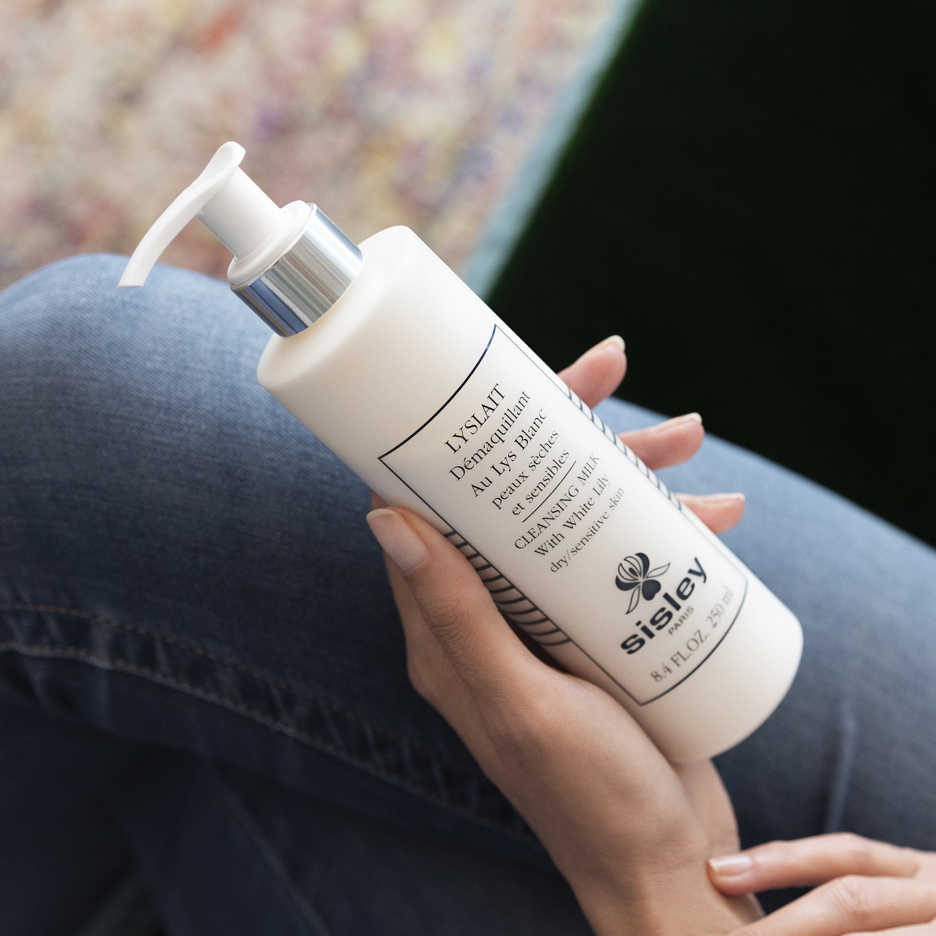 未使用品sisley フィトブラン ライトニングクレンジングミルク K0435