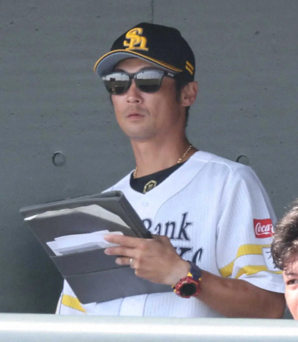 ソフトバンクホークス 明石選手 実使用 アンダーシャツ ソフトバンク