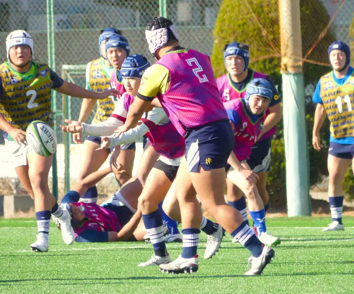 初戦に向けて練習する桐蔭学園ラグビー部の選手たち（撮影・前川 晋作