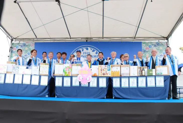 プロ野球】横浜DeNAベイスターズ1軍 激励式 in 宜野湾市 | スポーツ