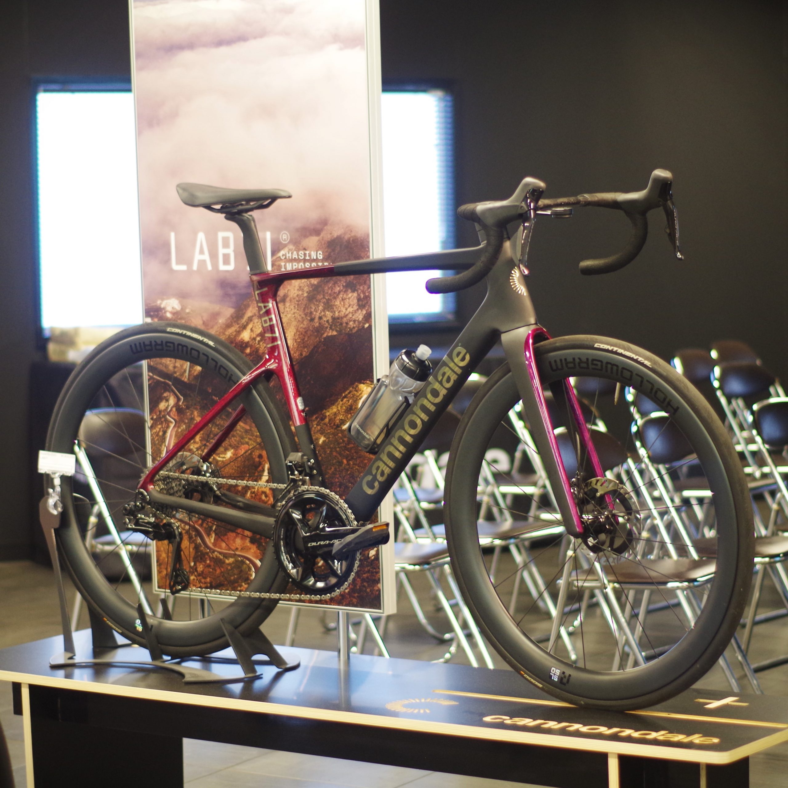 BLOG “エアロロードを超える”史上最速/最高のフルカーボンロードバイク