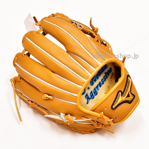 秦野市 大塚晃希選手 ミズノプロ オーダー 内野手用 藤田型 USAコルク