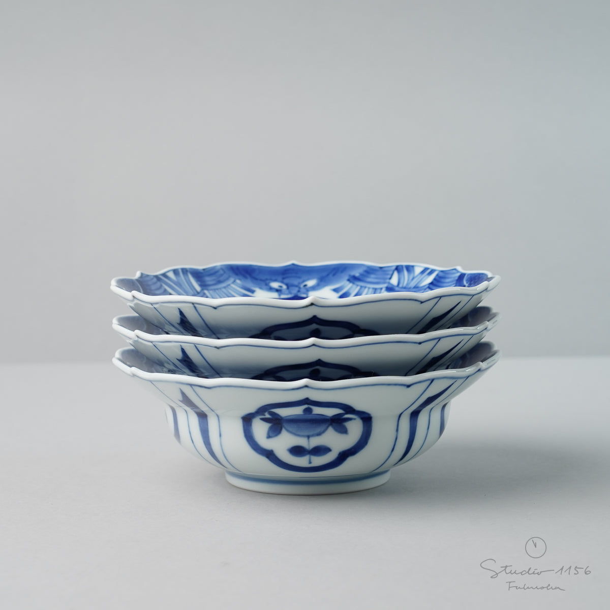 有田焼 古染付 鹿絵芙蓉手輪花 向付 14.5cm 李荘窯の通販｜Studio1156