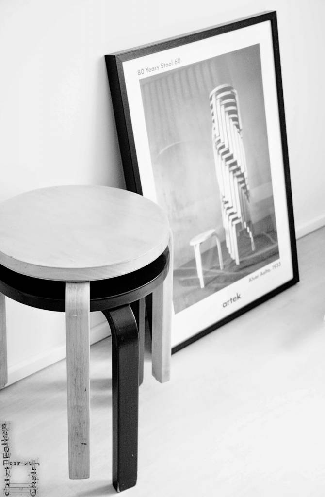Artek Alvar Aalto stool 60 Black — Studio Pazo