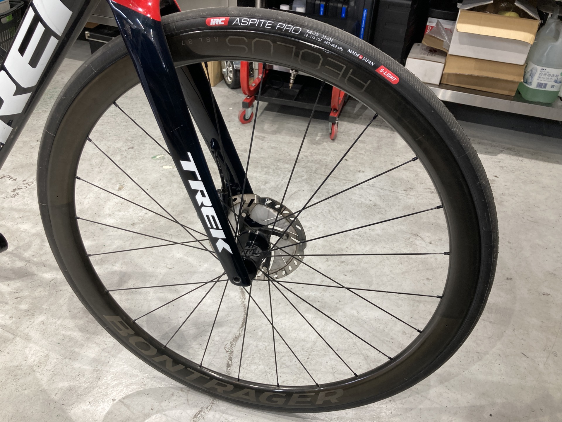 スタッフ機材紹介】超軽量ホイール！ボントレガー Aeolus RSL 37 TLR