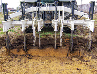 コンビソイラ| 心土破砕 | 製品情報 | スガノ農機株式会社（SUGANO）