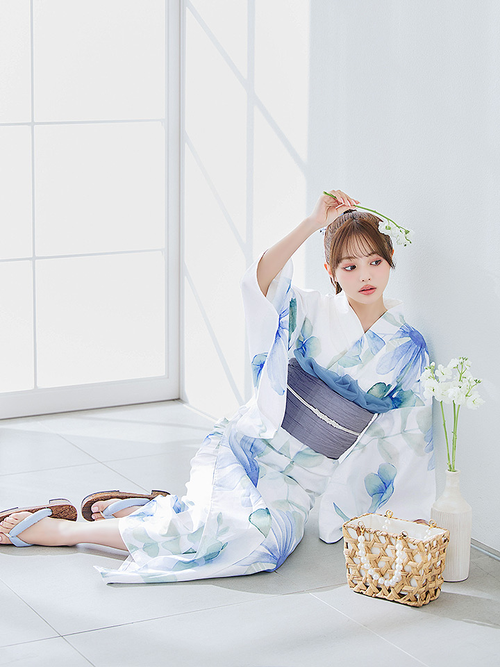 即日発送】水彩ガーベラ柄浴衣【浴衣3点セット 浴衣/帯/下駄】[OF04