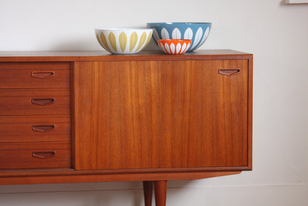 北欧家具ビンテージ デンマーク製 サイドボード