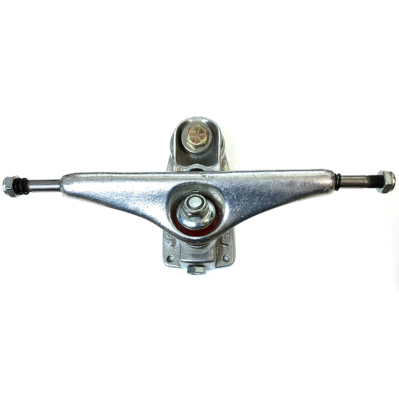 スケートボード用トラック通販リビルド品 Carver（カーバー）C7ワイド