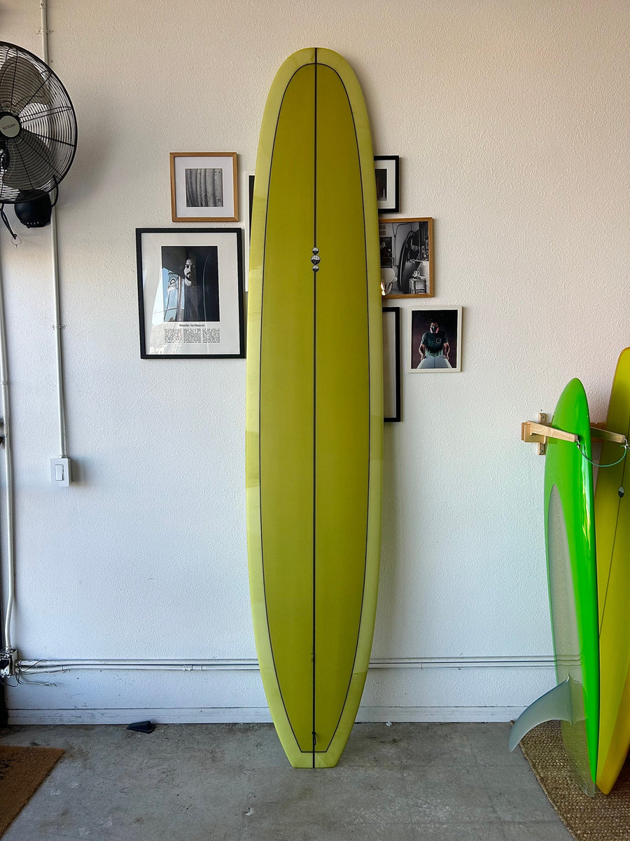 ヴィーヴィ・ケンパイネン パステル画 ふしぎなポートレート パステル