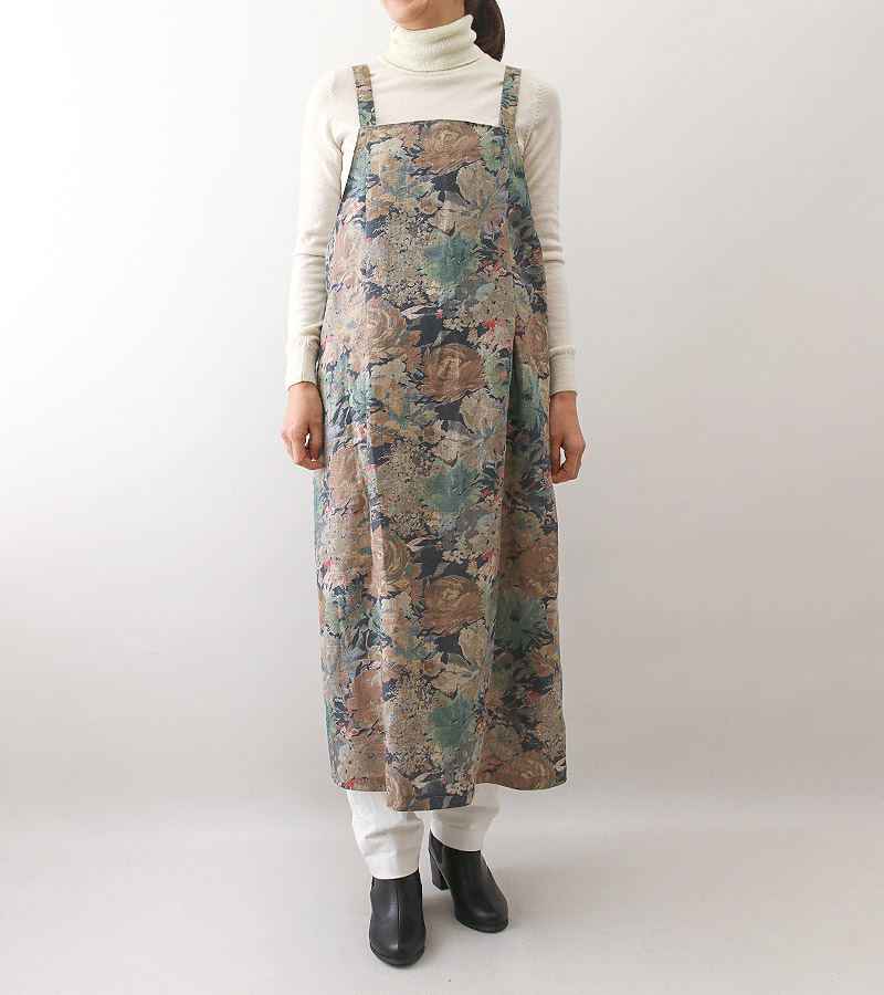 寸法図【NO.737】タック入りのジャンパースカートにもなるエプロン [M