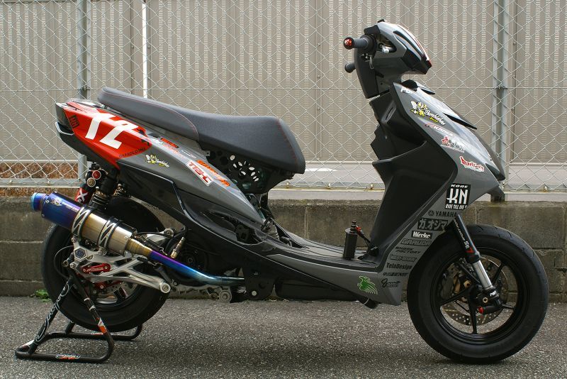 シグナスX・BW'S125のカスタムパーツショップ [ Partyup / パーティー