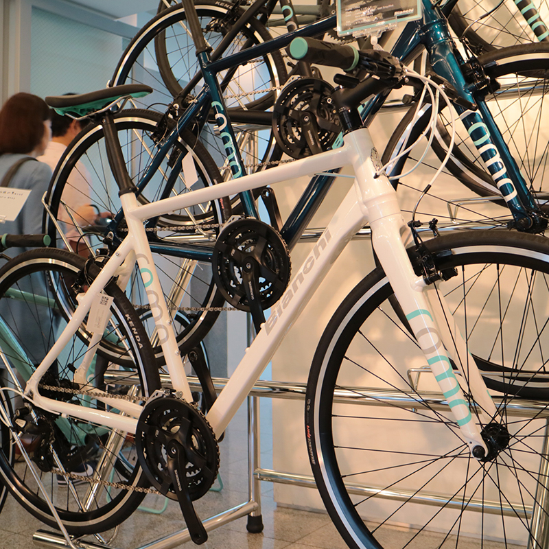 サイクリングにおすすめ！】Bianchi(ビアンキ) 2019年モデル ROMA4