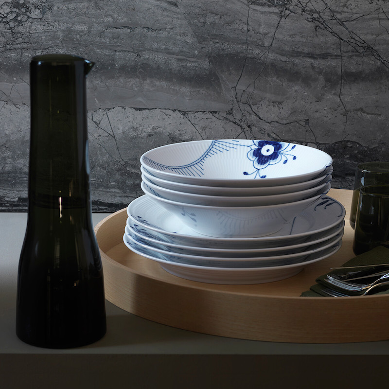 ブルーフルーテッド メガ プレート 27cm|ロイヤル コペンハーゲン 公式