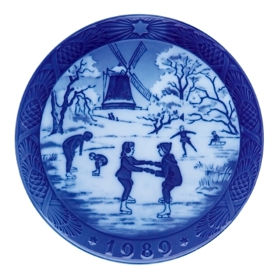 イヤープレート 1989年版 / 平成元年|ロイヤル コペンハーゲン 公式