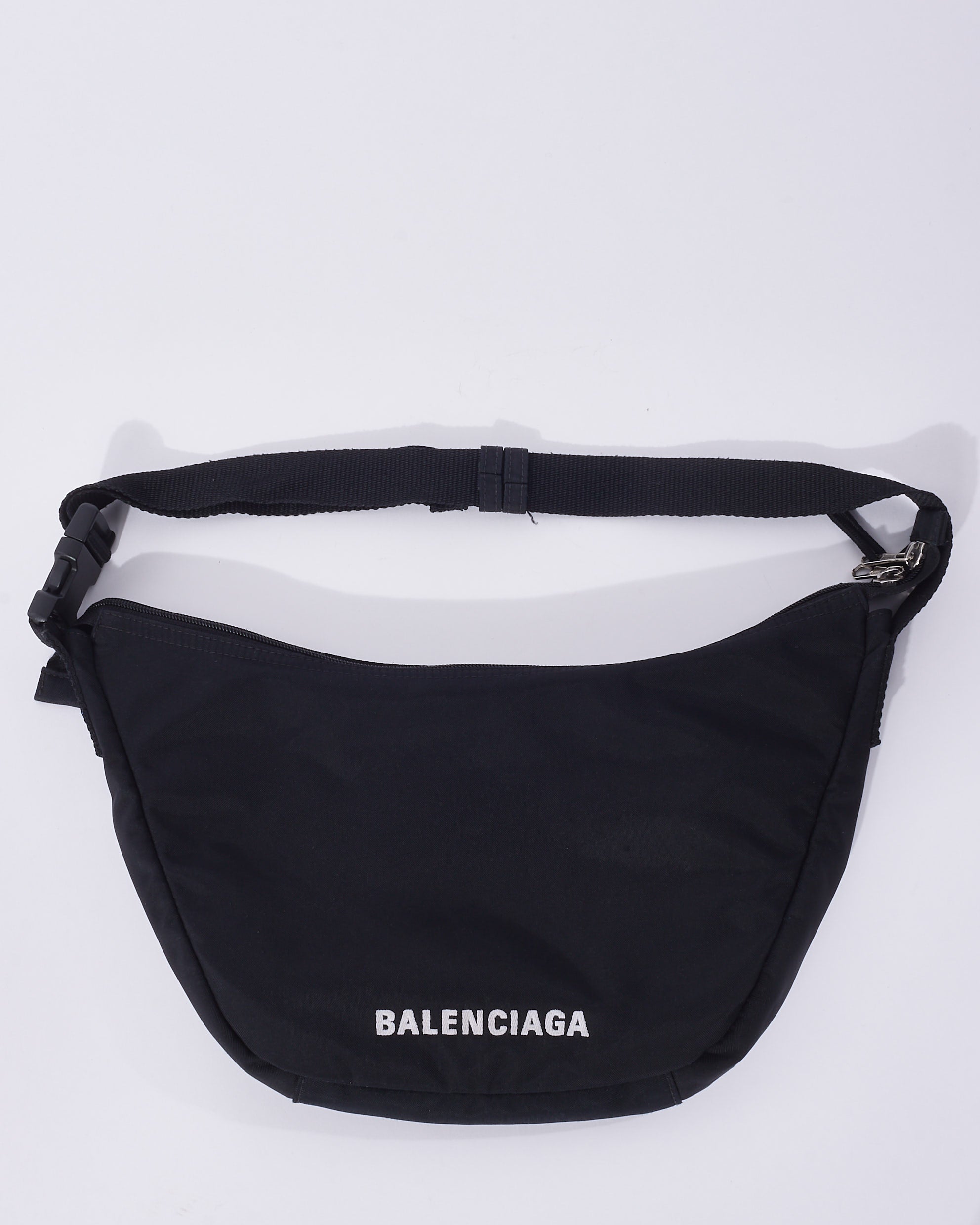 Buy Balenciaga Black Nylon Bum Bag - Authenticated Pre-Owned | RETYCHE