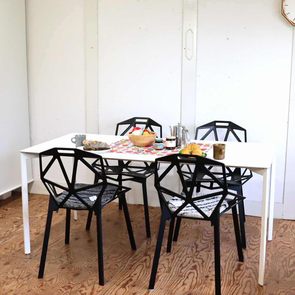 マジス / MAGIS チェア ワン 4レッグ ブラック 【4】 展示品 中古