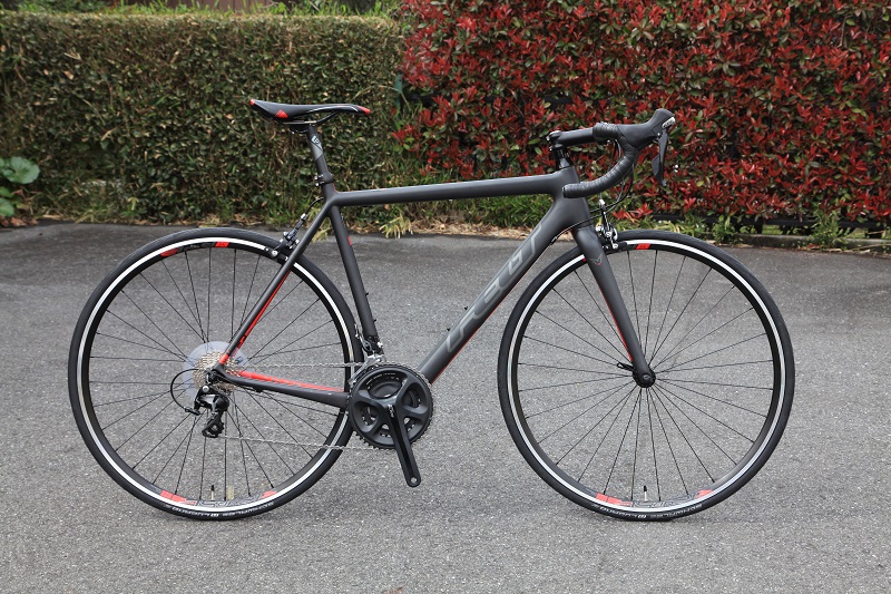 ロングライドやブルベに活かせるロードバイク FELT「F5」