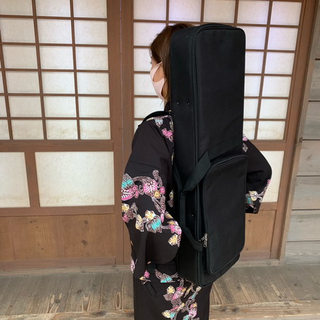 はじめての三線セット （人工皮） / 沖縄お土産なら琉球村共同売店