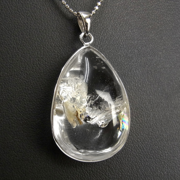 岡山のパワーストーン、風水・開運グッズのお店 龍祥本舗 / 水入り水晶