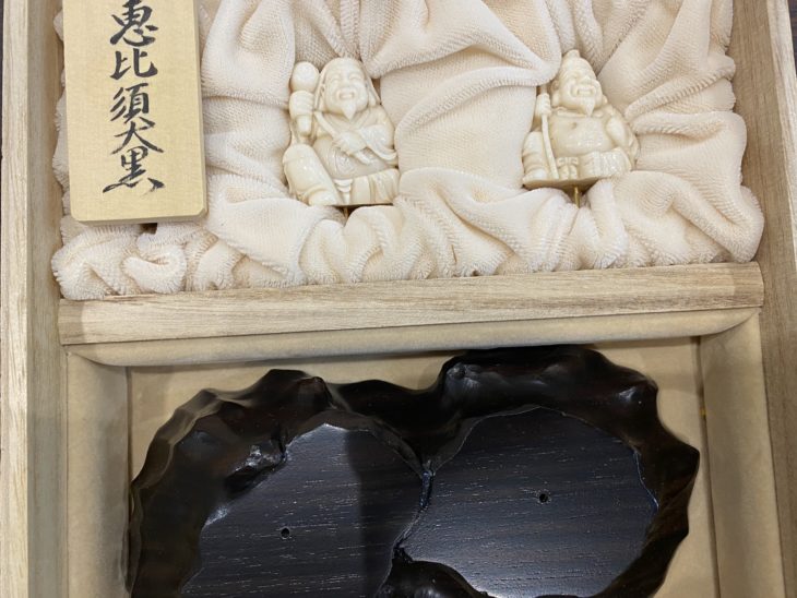 白珊瑚 彫恵比寿大黒彫刻置物』 ｜骨董品買取 緑和堂