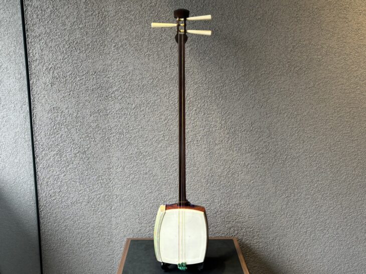 三味線 金細 綾杉彫り ｜骨董品買取 緑和堂