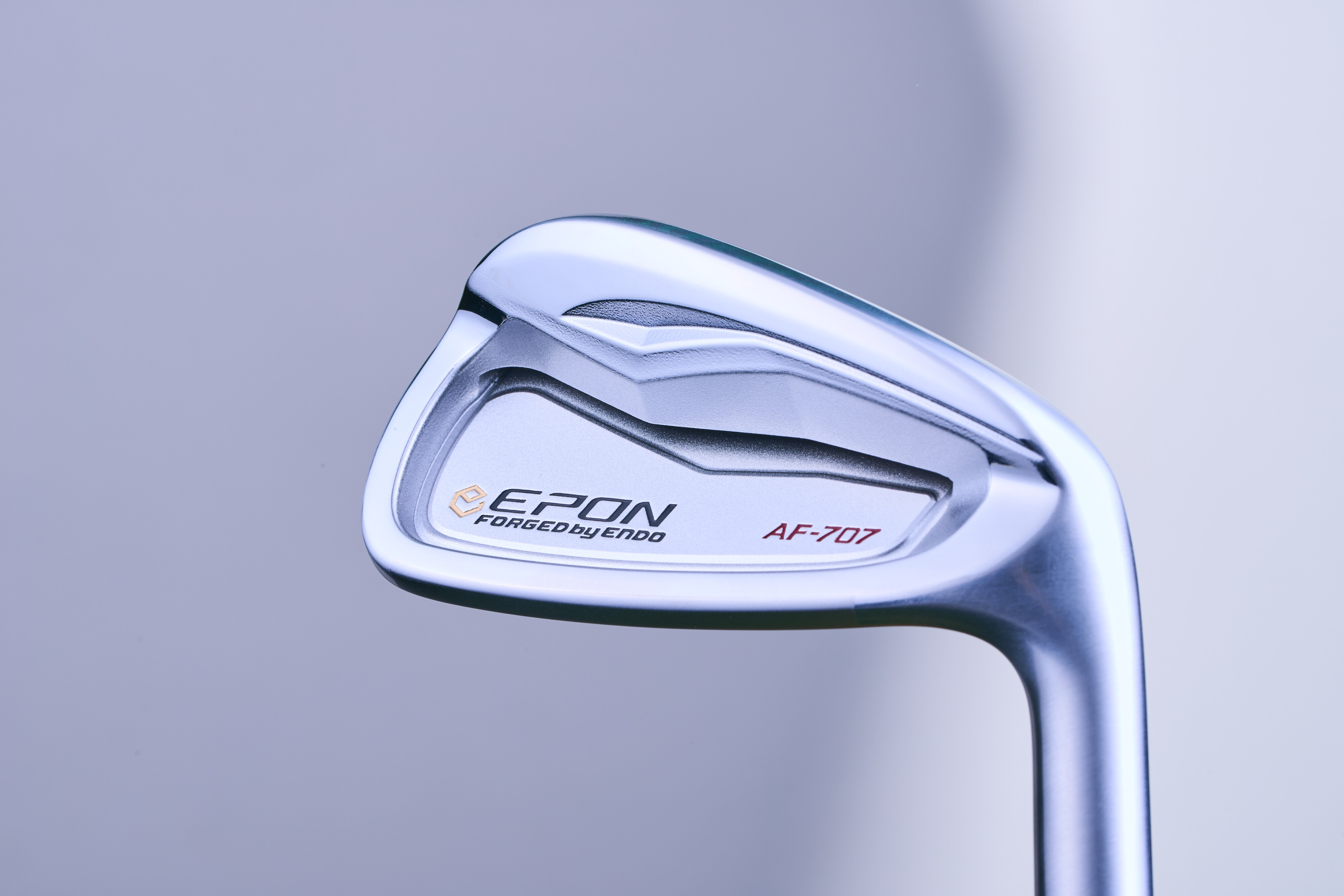 ジャンボ尾崎、プロデュースのアイアンを鹿又がレビュー！「打感や操作