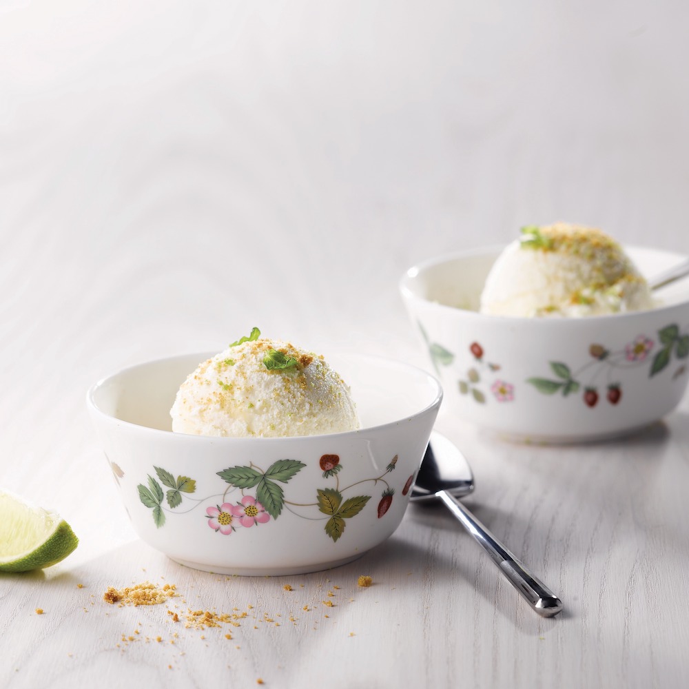 ワイルド ストロベリー カジュアル ボウル 11cm|WEDGWOOD公式